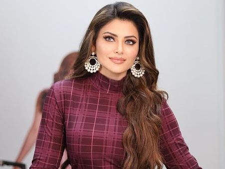 Urvashi Rautela Bathroom Video Row: Urvashi’s Pics With Rumoured Boyfriend Go Viral Amid Private Clip Leak