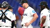 Swarm of bees delays Dodgers-Diamondbacks game for 2 hours in Arizona