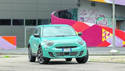 El Fiat 600 Hybrid, ideal para familias jóvenes y por 99 euros al mes