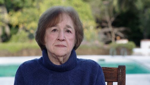 Helen Vendler, a towering presence in poetry criticism, dies at 90 - The Boston Globe