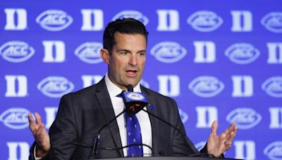 Duke's Manny Diaz wears cleats to practice. Why he's been doing it for nearly 20 years. :: WRALSportsFan.com