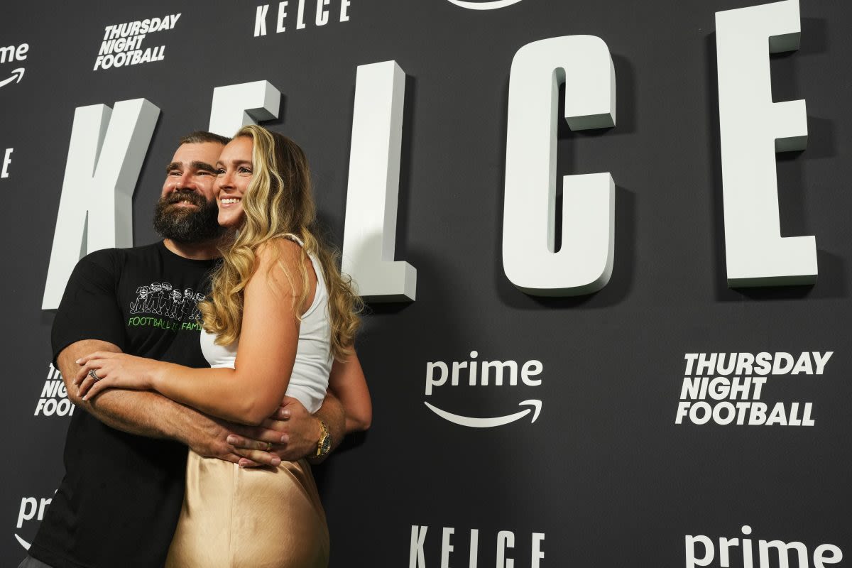 Jason Kelce doing his best to fit in at Paris Olympics with wife Kylie