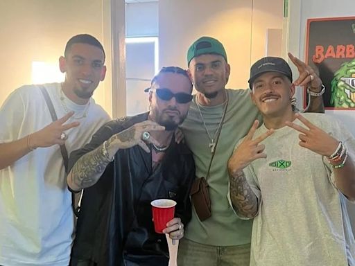 J Balvin recibió tremendo regalo de un jugador de la selección Colombia tras el partido contra Bolivia