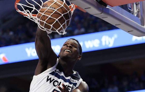 Anthony Edwards Reacts to Michael Jordan-Like Poster Dunk vs. Mavericks