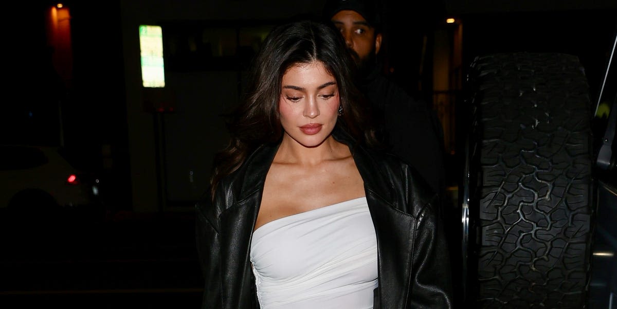 Kylie Jenner Shares Dreamy Pictures From Venice With Son Aire