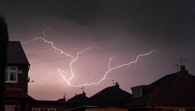 Met Office: Exact time thunderstorm warning hits Bristol on Sunday