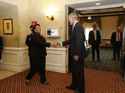 Presidenta de Honduras habla con el rey de España de cooperación y tren interoceánico