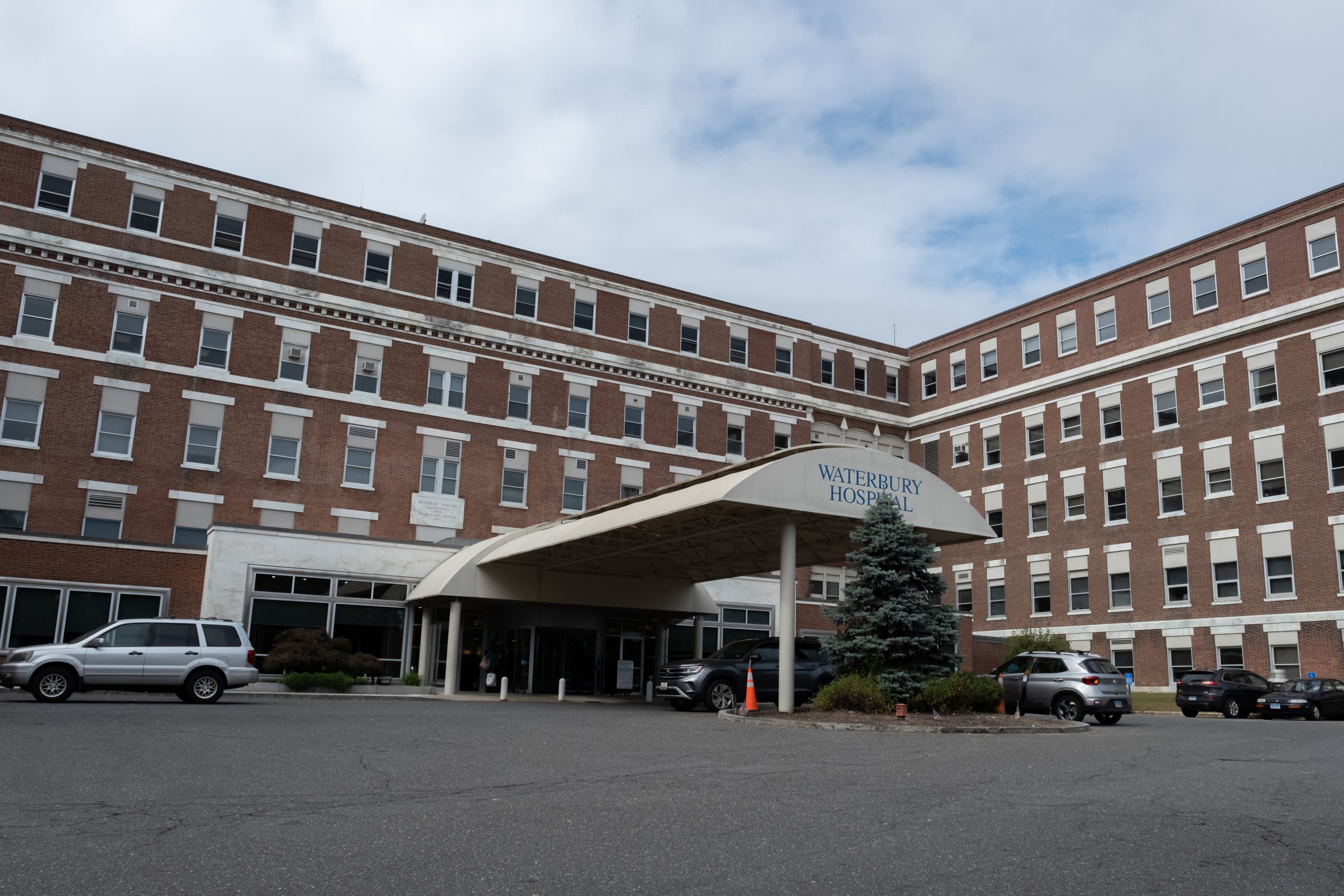 Lamont meets with Prospect Medical, YNHH leaders to try for deal