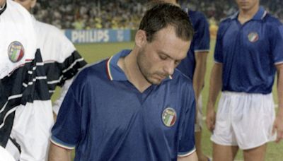 Hospitalizan a Salvatore "Toto" Schillaci, máximo goleador del Mundial de Italia 1990 - La Opinión