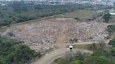 Depósito temporário de entulho, em Canoas, é fechado após superlotação de resíduos da enchente | GZH