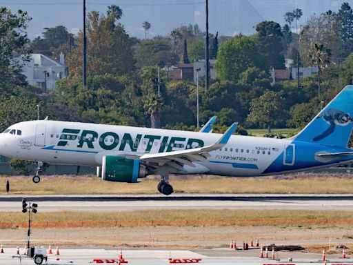 Frontier and other airlines were at a standstill for hours after a massive Microsoft outage | CNN Business