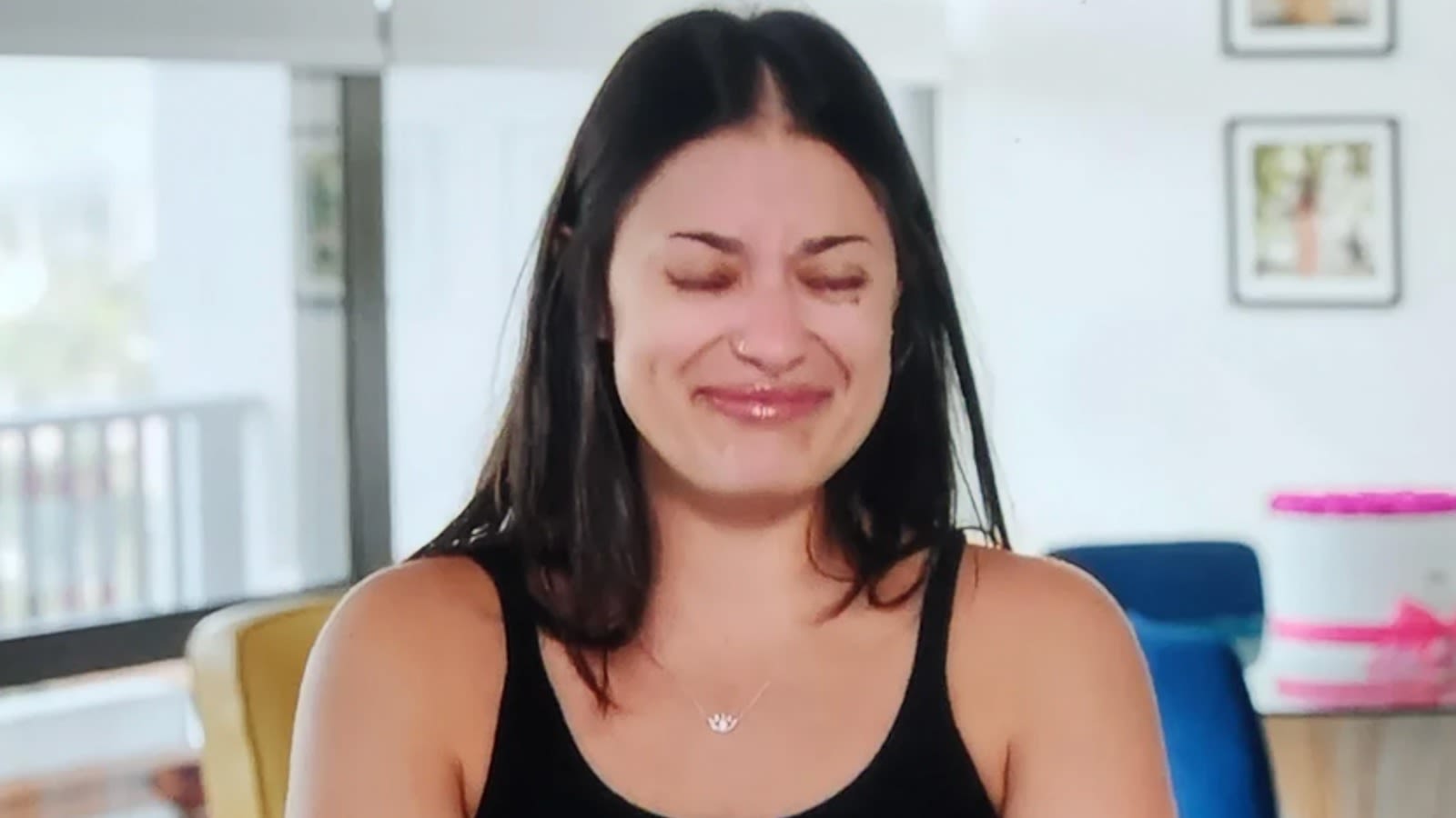 90 Day Fiancé’s Loren bashed for getting emotional about leaving kids for surgery - Dexerto