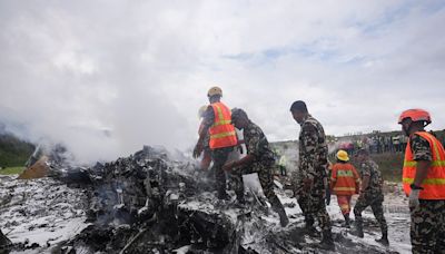 Avião de pequeno porte cai no Nepal e deixa 18 mortos; piloto é o único sobrevivente
