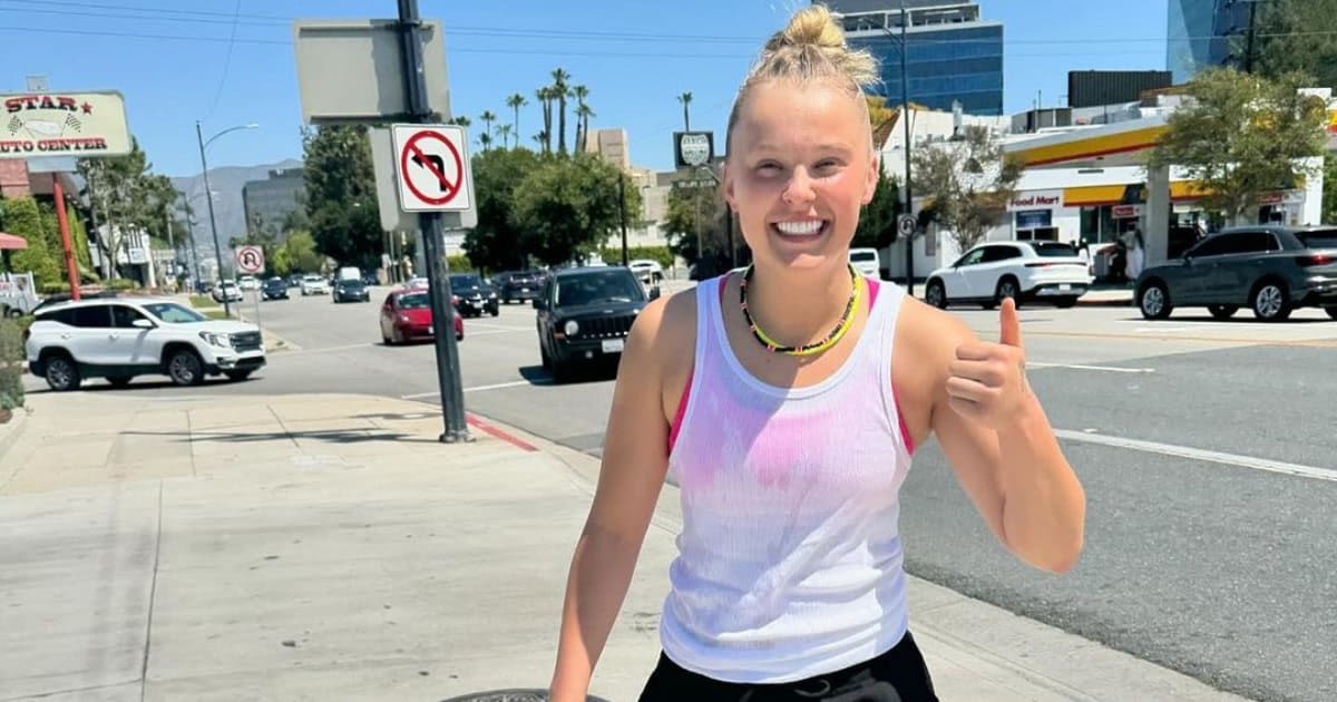 'Hasn’t been able to grow up': 'SYTYCD' judge JoJo Siwa trolled for 'Karma’s a Bitch' shirt on red carpet