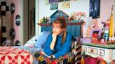 A Love Letter to the "Clarissa Explains It All" Bedroom In All Its ’90s Teen Glory