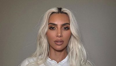 Kim Kardashian revela tratamento inusitado para parecer mais jovem