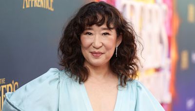 Sandra Oh Reenacts ‘Princess Diaries’ Phone Scene for ‘The Kelly Clarkson Show’