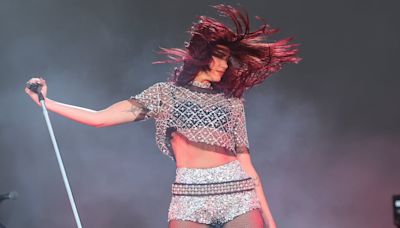 Dua Lipa sorprende agradeciendo en español al público que asistió al Festival Mad Cool, en Madrid