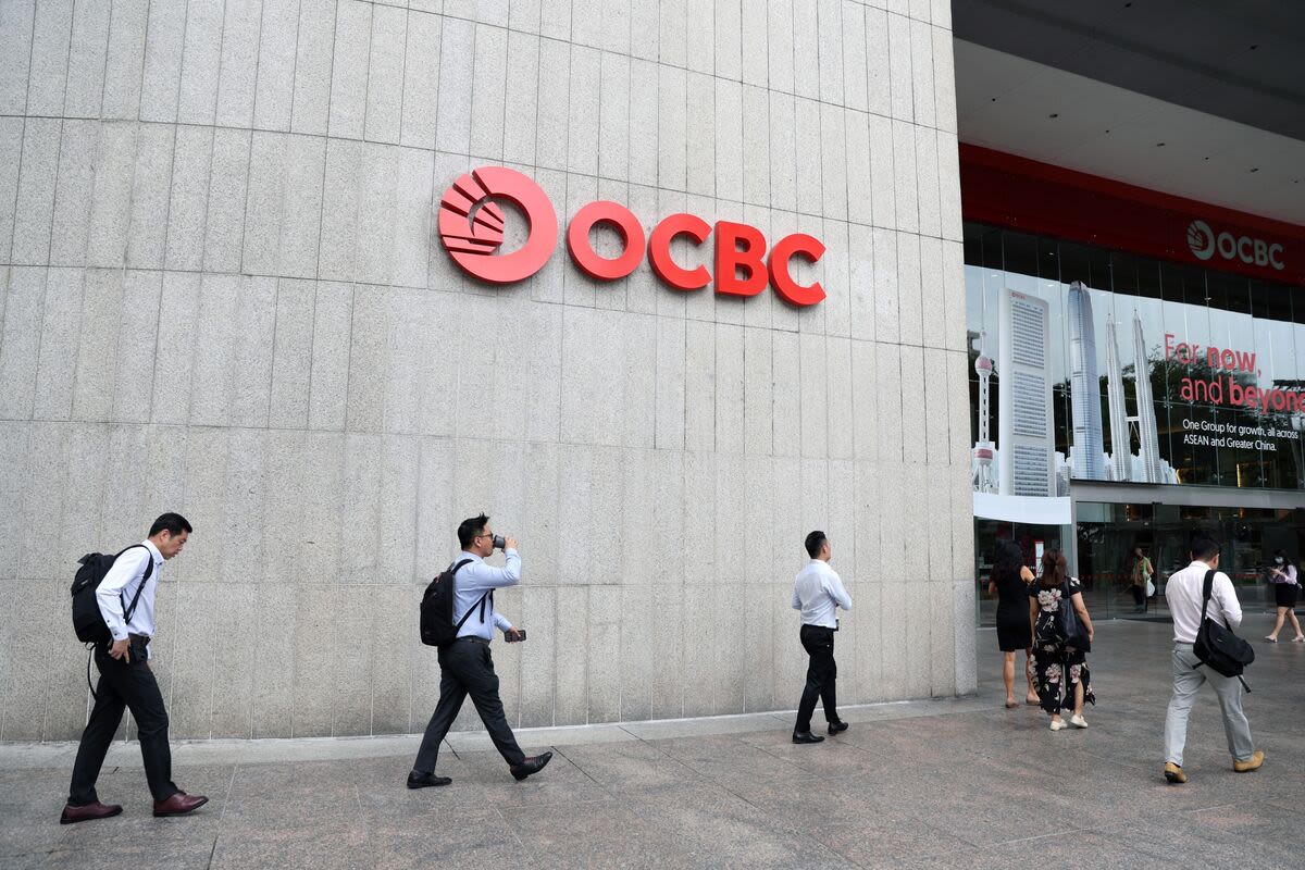 OCBC Joins Singapore Bank Rivals With Profits Beating Estimates