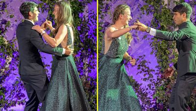 Alcaraz 'awkwardly' dances with Krejcikova at Wimbledon Champions' Dinner