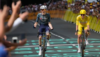 Vingegaard supera a Pogacar en el sprint para ganar la brutal 11ma etapa del Tour de France