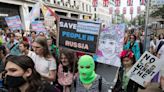The LGBTQ+ lives caught in the grip of wartime Russia