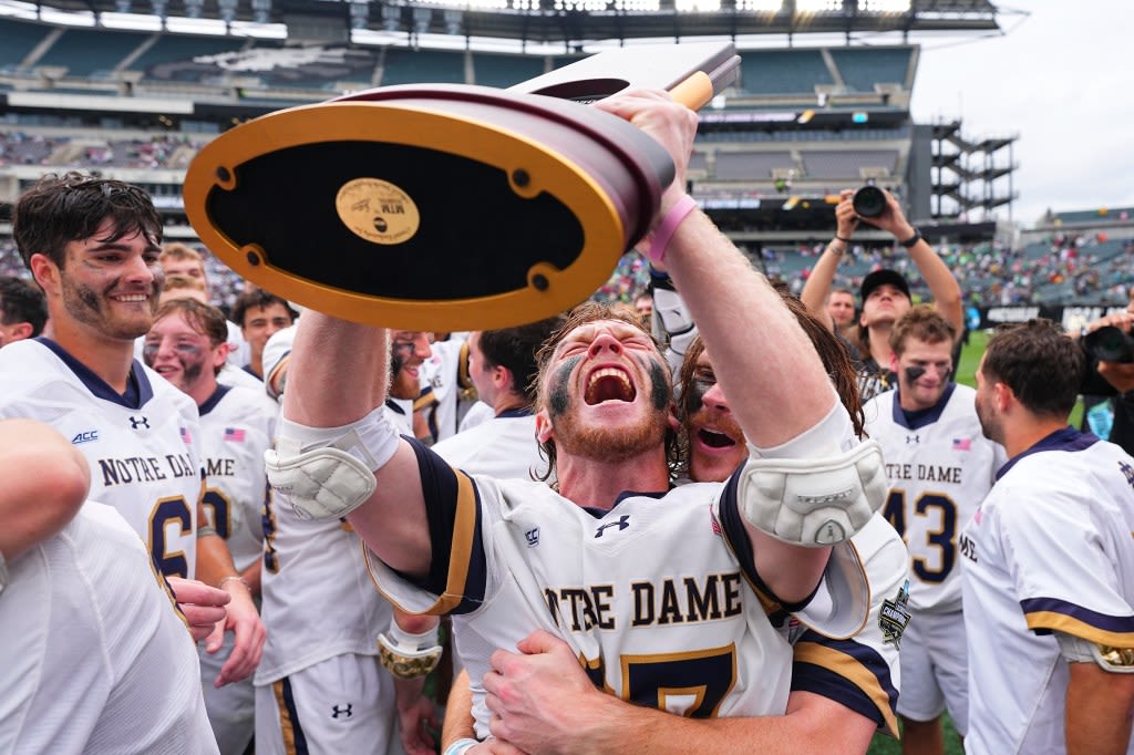 Notre Dame wins its 2nd straight national title in men’s lacrosse with a 15-5 pummeling of Maryland