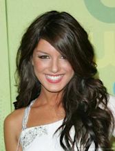 Shenae Grimes-Beech