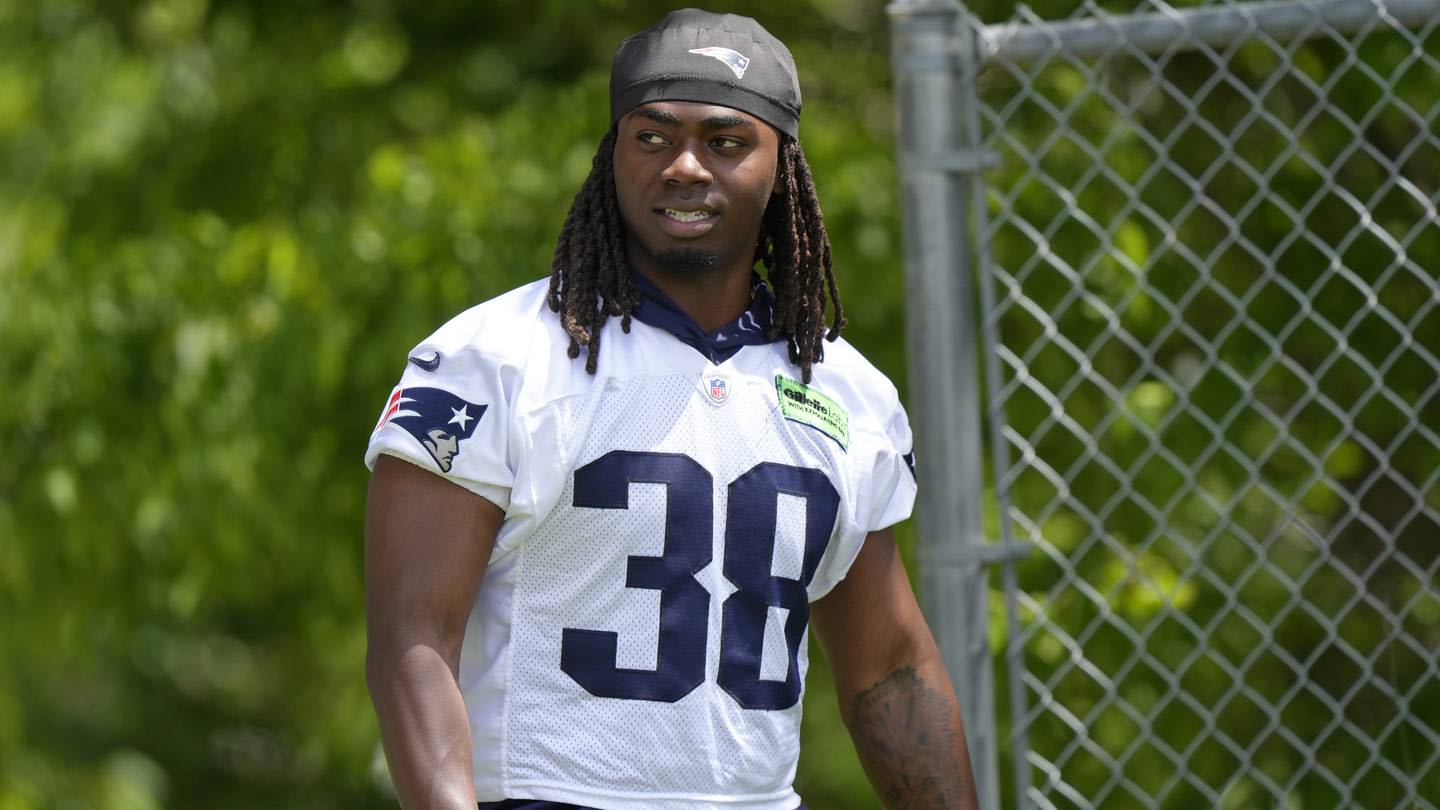 Patriots sign RB Rhamondre Stevenson to four-year, $36 million contract extension