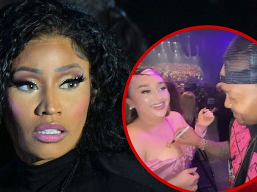 Nicki Minaj Threatens to Fire Tour DJ For Signing Fan's Boobs