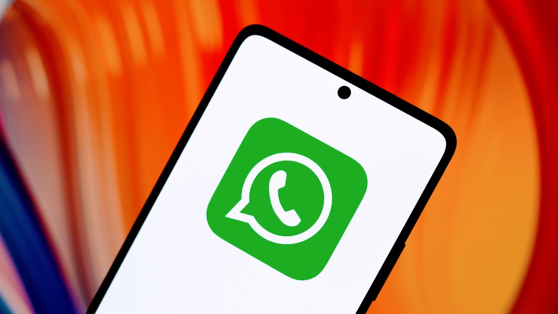 WhatsApp Hits Milestone 100M Users in the US, iMessage Battle Continues