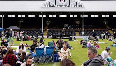 El Fulham de Inglaterra se hizo un picnic en el estadio