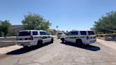 Dos hombres hospitalizados después de un tiroteo entre vehículos al este de Phoenix