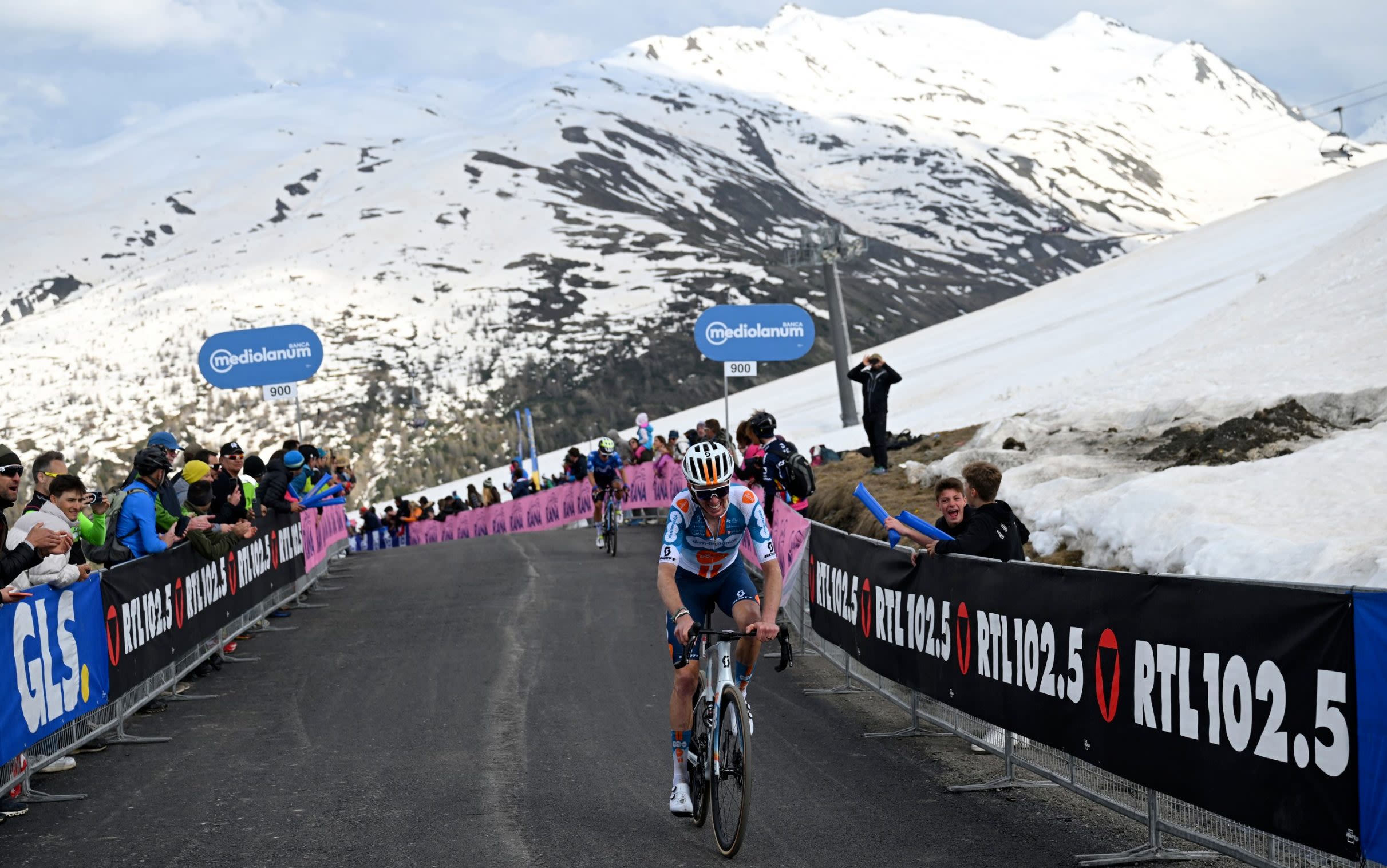 Giro d’Italia ‘shambles’ as riders boycott new route after severe snowfall