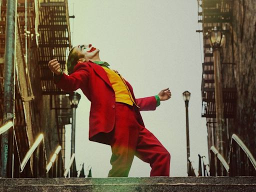 Netflix movie of the day: Joaquin Phoenix is creepy and compelling in the controversy-laced Joker