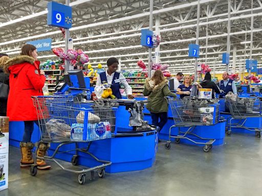 Walmart despidió a 2,000 empleados de 5 tiendas - El Diario NY
