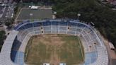 Rinden homenaje a los aficionados fallecidos en el estadio Cuscatlán en El Salvador