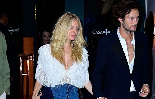 Sienna Miller Put Chloé’s Viral Boho Wedge to the Test at the 2024 Met Gala After-Parties