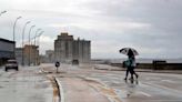 Torrencial aguacero golpea a La Habana, provocando derrumbes e inundaciones