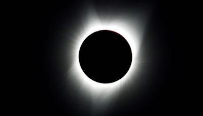 What to expect during April’s total solar eclipse