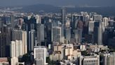 Singapore Banks Probe Rich Clients After Money-Laundering Case