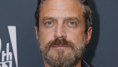 Raúl Esparza Is 2024 ICON Award Recipient At Porchlight Theatre