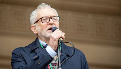 Islington councillor suspended from Labour Party after backing Jeremy Corbyn