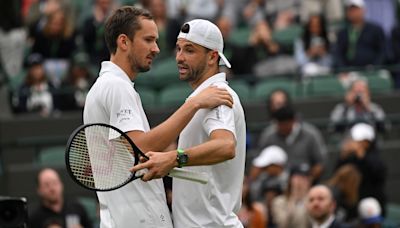 Grigor Dimitrov injury sends Daniil Medvedev through to Wimbledon quarter-finals