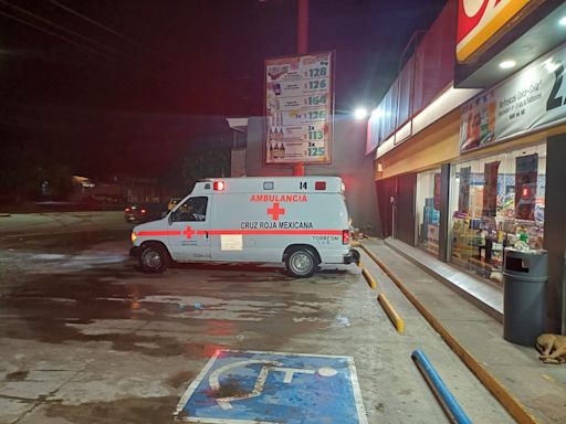 Joven recibe machetazos en la nuca; huye de sus agresores en Torreón