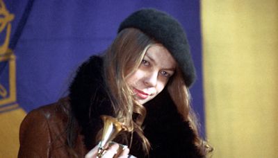 Rickie Lee Jones: A Look Back at the Hip Singer-Songwriter Who Took the Late '70s by Storm