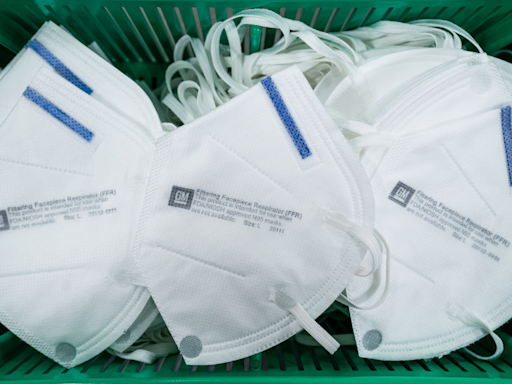 Free masks are on the way to pharmacies. Here's when N95 masks can be picked up at stores.