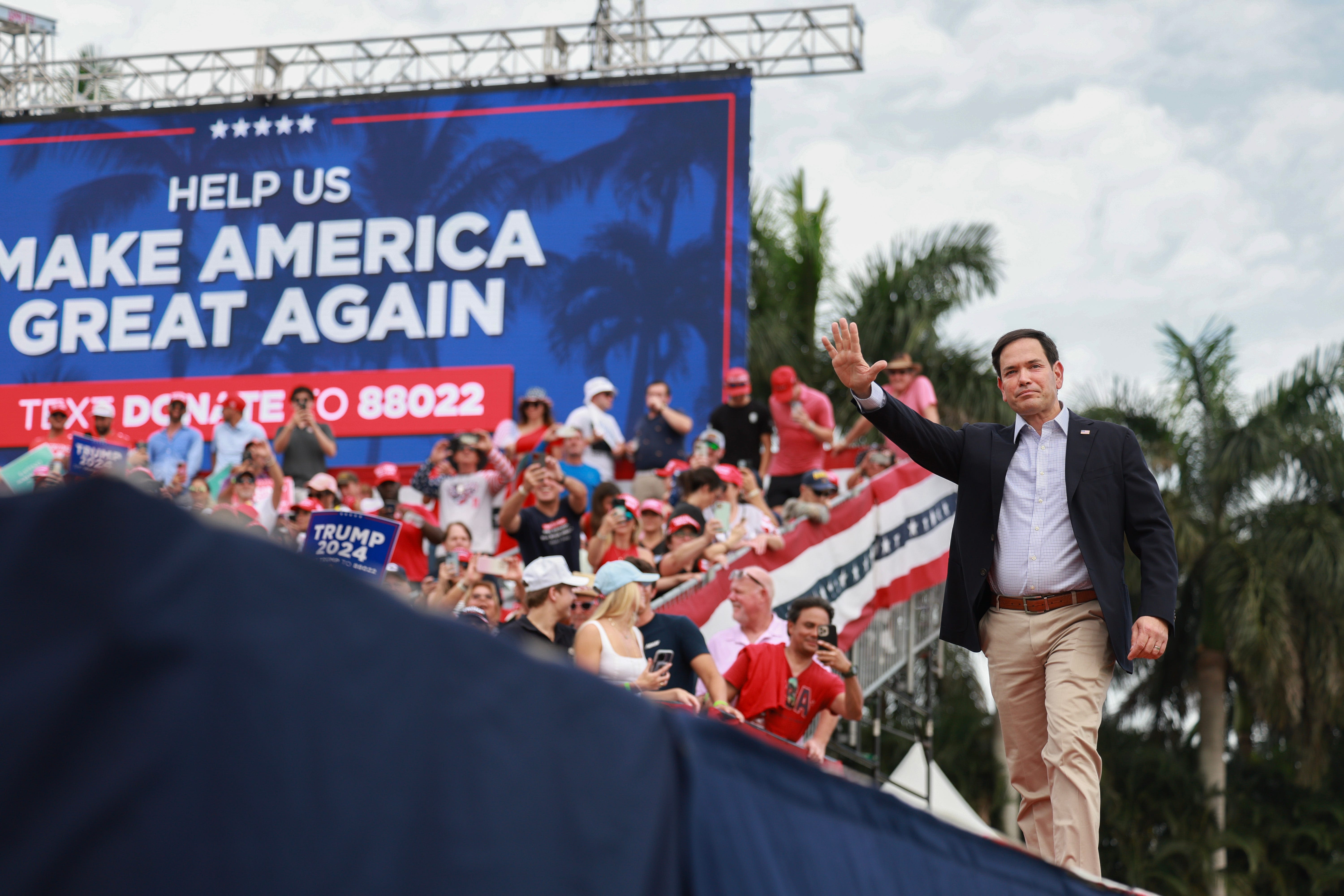 Beards? OK. Another Florida man? More challenging. Trump dishes on imminent VP pick