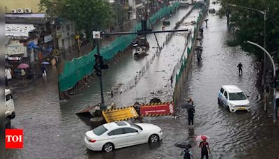 Mumbai rains: NDRF deploy teams to 'avert' flood-like situation | Mumbai News - Times of India