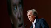 Billionaire 'Bond King' Bill Gross explains why oil and gas pipelines are his top investment even as AI fervor swirls